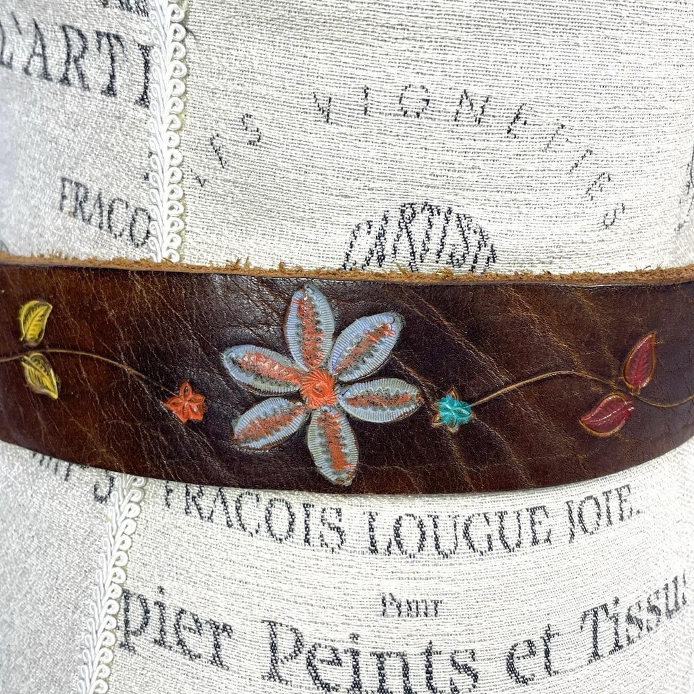 Vintage Brown Leather Belt 32 Western Boho Painted Floral Round Studded Buckle - Picture 7 of 9